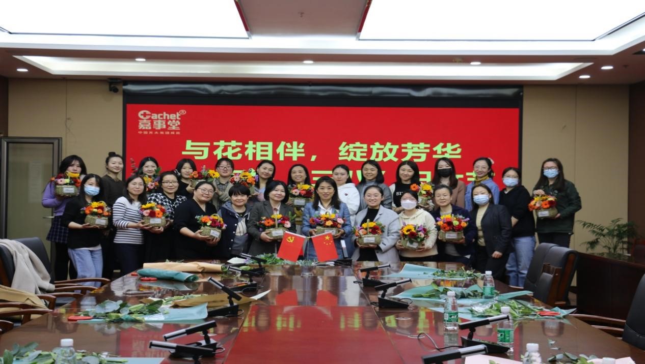 ����ů���� ������ɫ��&mdash;&mdash;6t������չ&ldquo;����&rdquo;���ʸ�Ů������ϵ���˶�